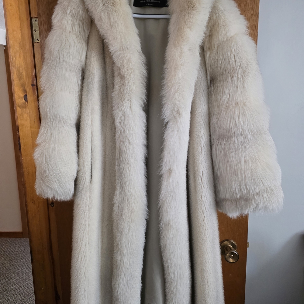 Elegant Long Fur Coat